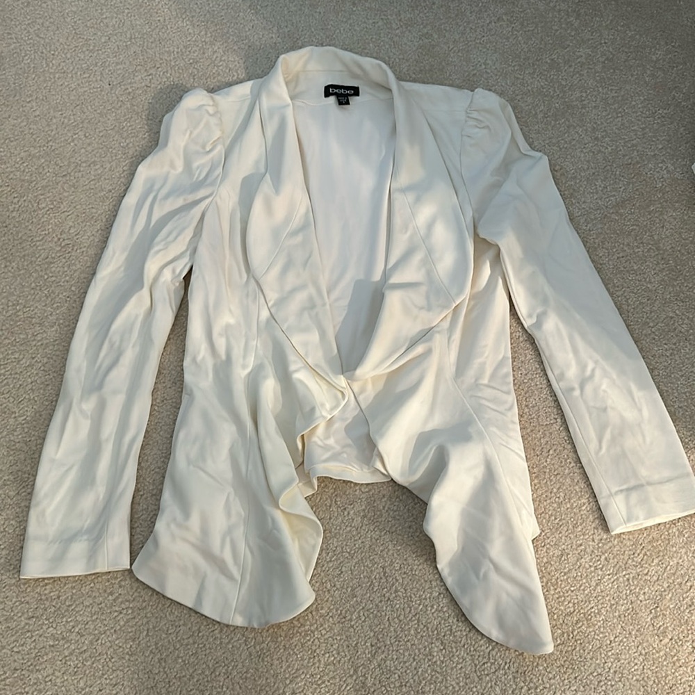 Cute Bebe waterfall blazer